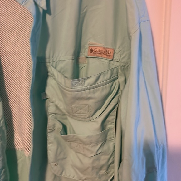Columbia Performance Fishing Shirt - Picture 2 of 4